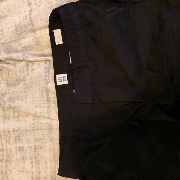 Gap Black city shorts - Picture 2 of 3